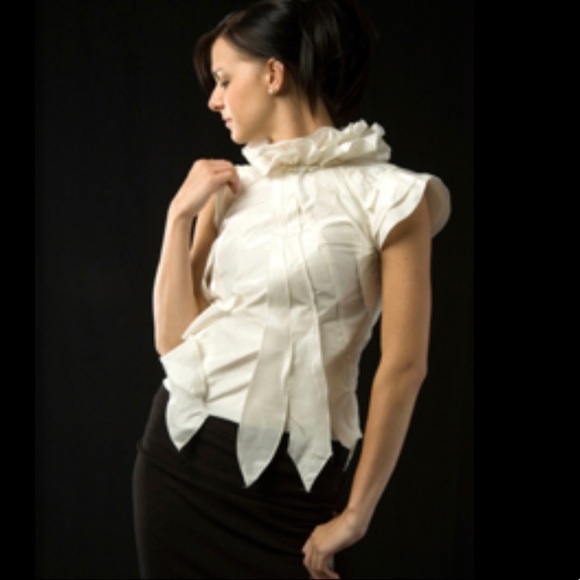 Anthropologie Tops - 100% SILK Choye Toi blouse Black